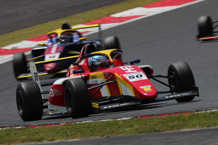 チャンピオンクラス: 第4戦、第5戦とも予選2位は新原光太郎（HFDP with B-max Racing Team）
