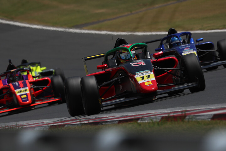 インディペンデントクラス3位は植田正幸（Rn-sports MCS4）