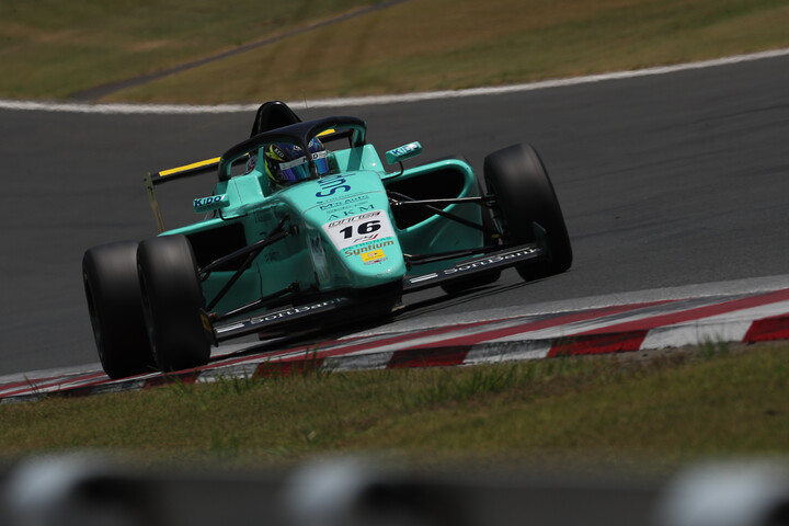 チャンピオンクラス3位は白崎稜（Kageyama YBS Verve MCS4）