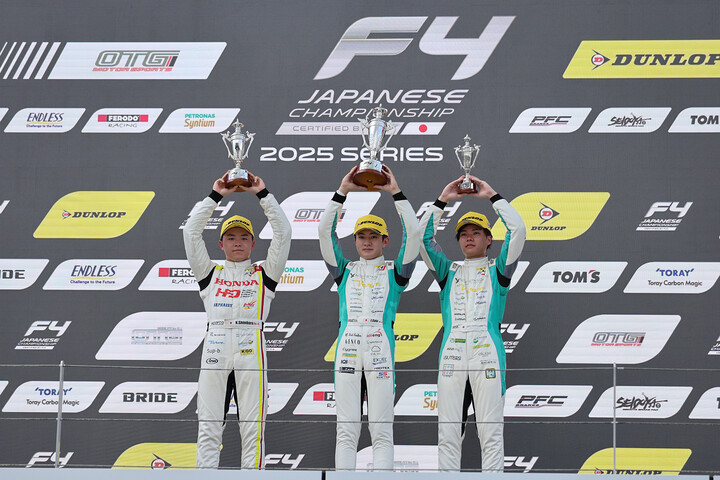 チャンピオンクラスの表彰式