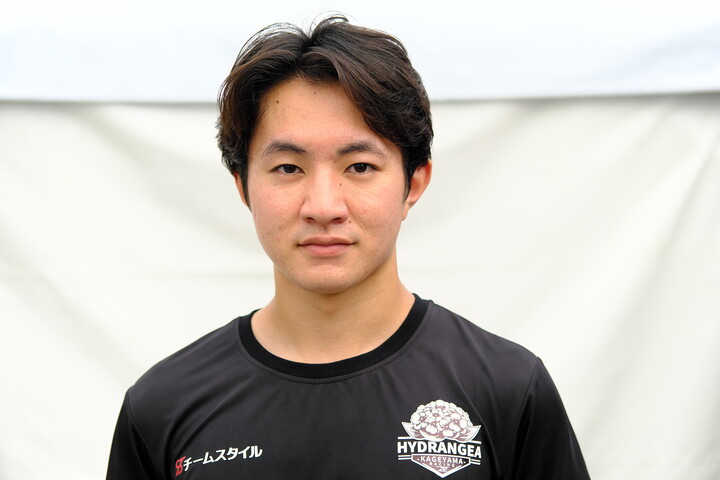 第6戦予選2位、第7戦予選3位の佐藤樹（KageyamaチームスタイルMCS4）