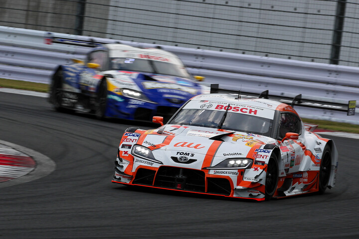 レース1決勝:GT500クラス 優勝は坪井翔（au TOM'S GR Supra）