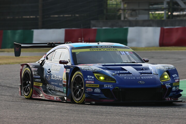 GT300クラスポールポジションはSUBARU BRZ R&D SPORT（井口卓人／山内英輝）