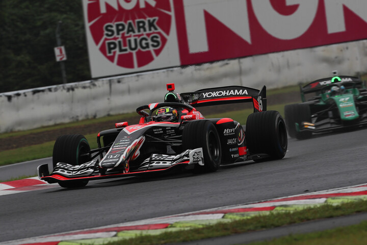 優勝は岩佐歩夢（AUTOBACS MUGEN SF23）