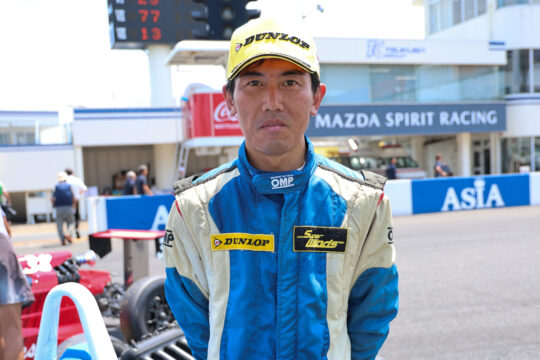 決勝10位の秋山健也（スーパーウインズKKS2）