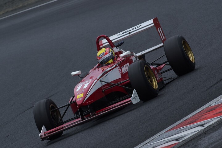 決勝5位、ジェントルマンクラス2位は植田正幸（Rnsports制動屋KKZS）