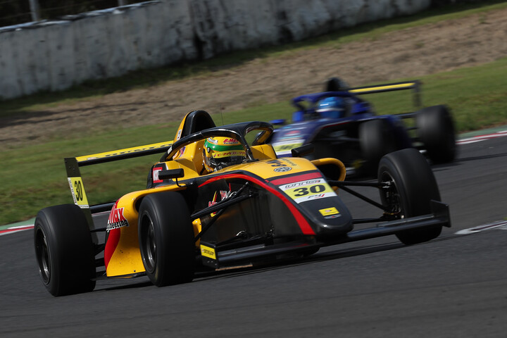 インディペンデントクラス決勝3位はDRAGON（B-MAX TEAM DRAGON）