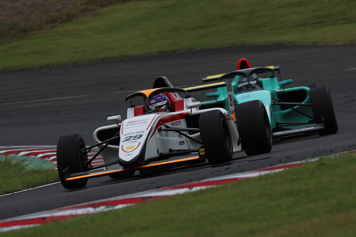 優勝は鈴木斗輝哉（TGR-DC RS F4）