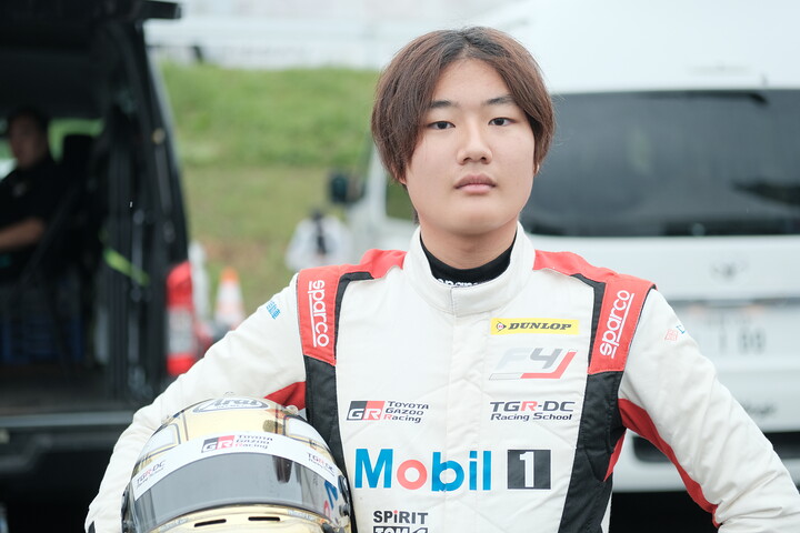 第8戦、第9戦とも予選2位の菊池貴博（TGR-DC RS F4）