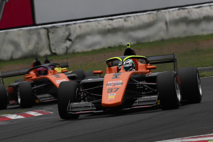 優勝は梅垣清（PONOS RACING TOM’S TGR-DC FR）