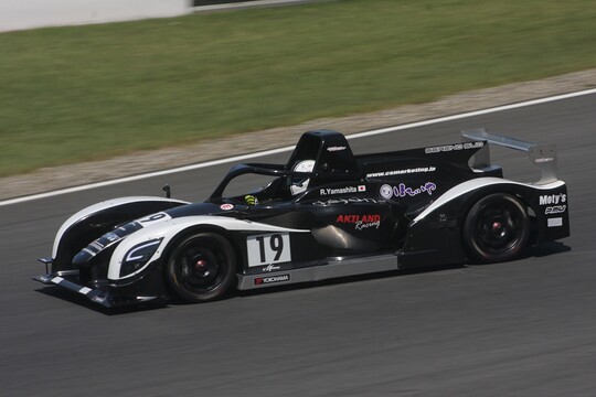 予選2位は山下亮生(AKILAND RACING)