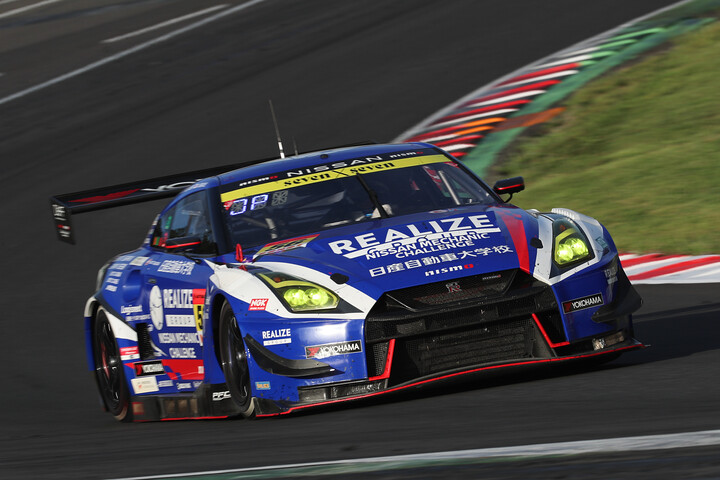 GT300クラス決勝2位はリアライズ日産メカニックチャレンジGT-R（ジョアオ・パオロ・デ・オリベイラ／平手晃平）