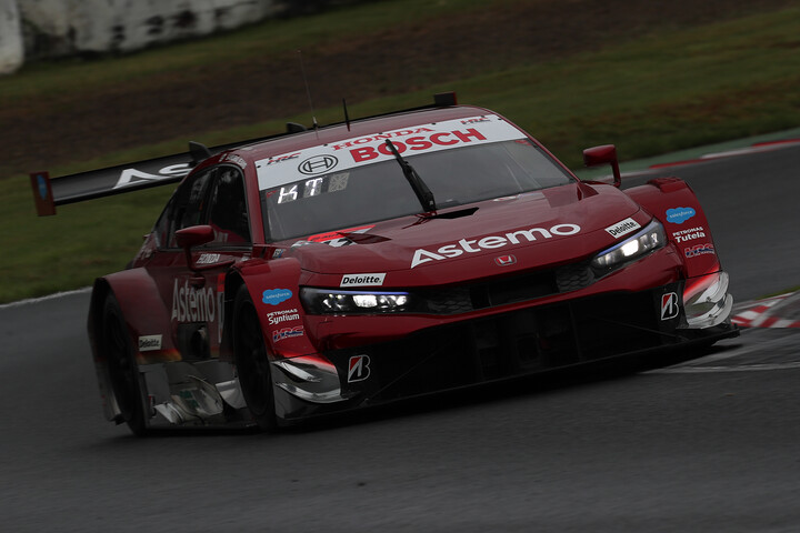 公式練習: GT500クラストップタイムはAstemo CIVIC TYPE R-GT（塚越広大／小出峻）