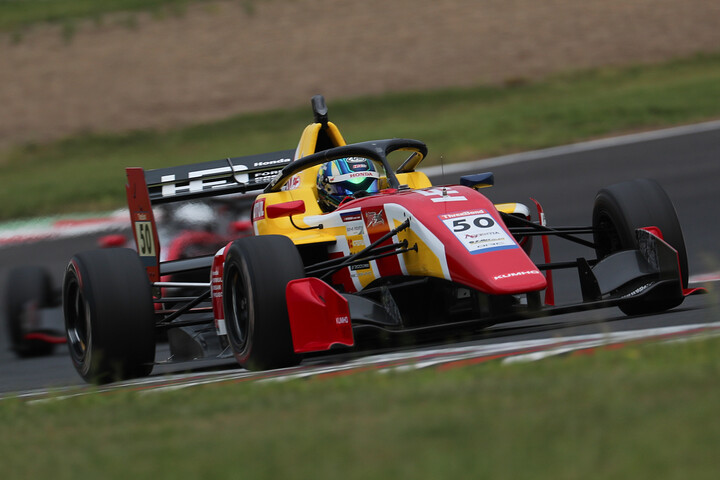 優勝は野村勇斗（HFDP WITH B-MAX RACING）