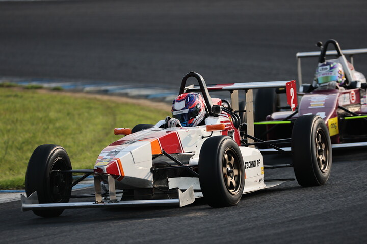 決勝4位はKODAI YOSHIDA（T's TECHNO RF KKSII）