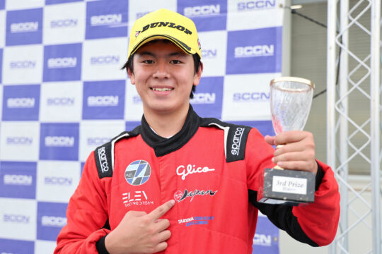 決勝3位の濵邊誠己（ELEVレーシングS2制動屋）