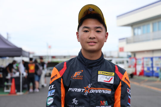 決勝2位の酒井翔太（ファーストガレージKK-S2）