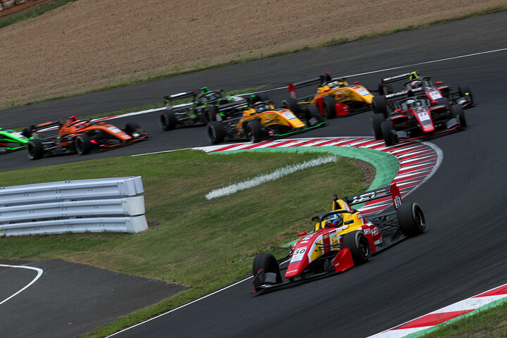 決勝がスタートした