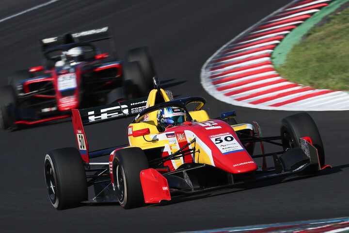 優勝は野村勇斗（HFDP WITH B-MAX RACING）