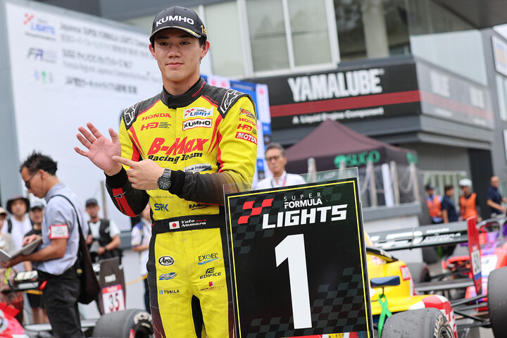 優勝した野村勇斗（B-MAX RACING TEAM）