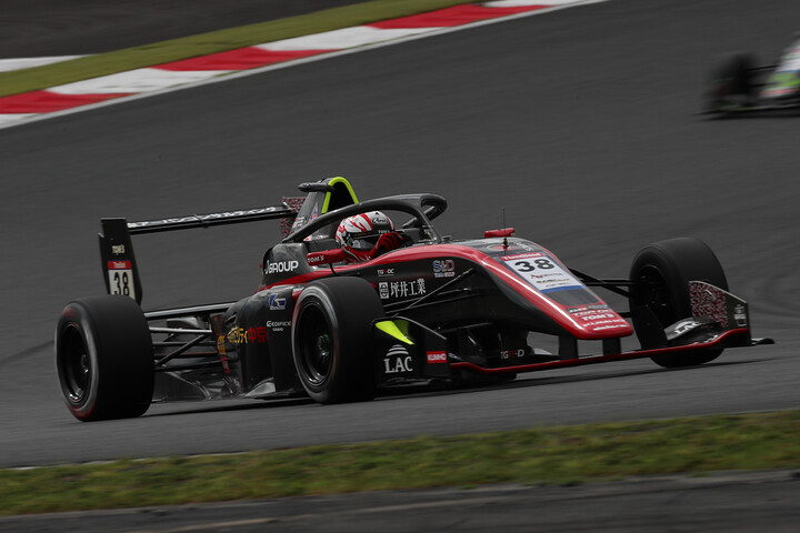 予選2位は小林利徠斗（モビリティ中京 TOM'S TGR-DC SFL ）