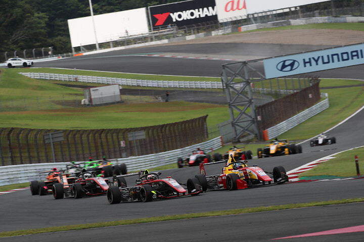 決勝がスタートした