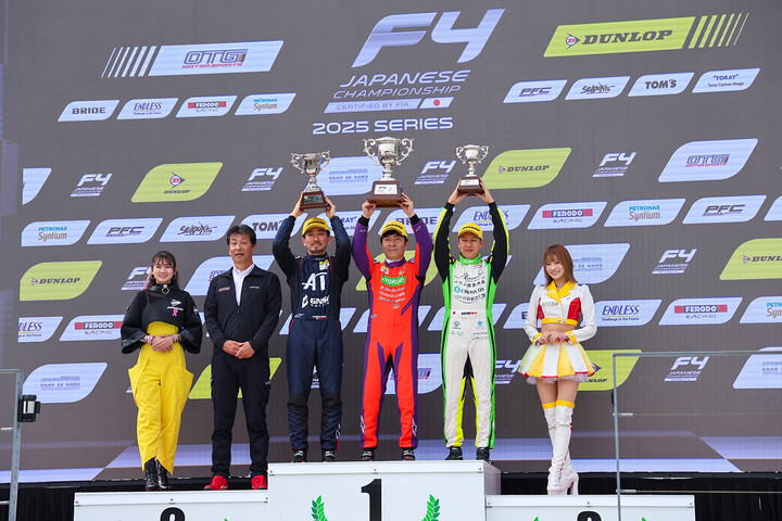 インディペンデントクラスの表彰式