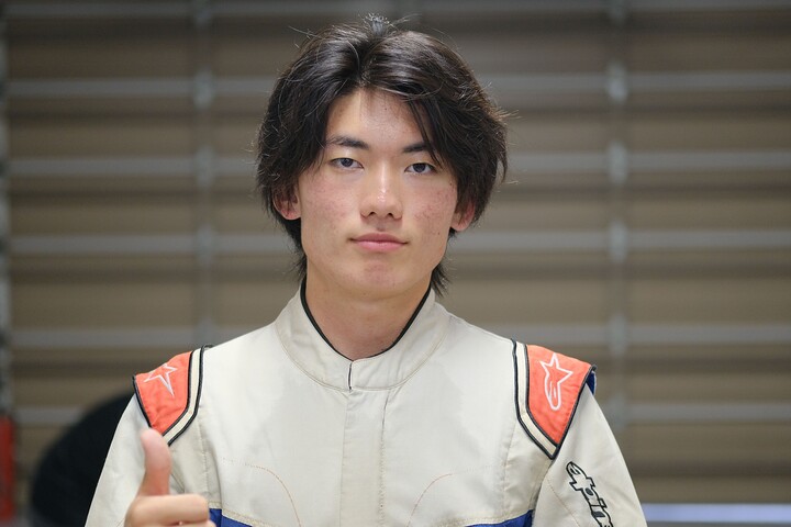 予選4位の杉田悠真（LAPS with REV RACING GARAGE）