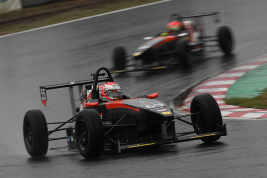 予選2位は酒井翔太（ファーストガレージKK-S2）