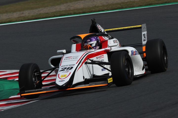 チャンピオンクラス決勝2位は鈴木斗輝哉（TGR-DC RS F4）