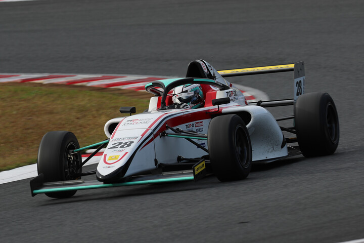 チャンピオンクラス決勝2位は梅垣清（TGR-DC RS F4）