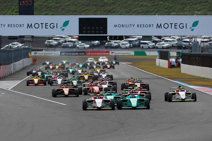 決勝がスタートした