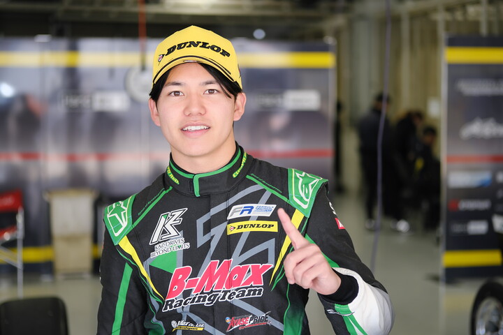 優勝した卜部和久（B-MAX RACING TEAM）