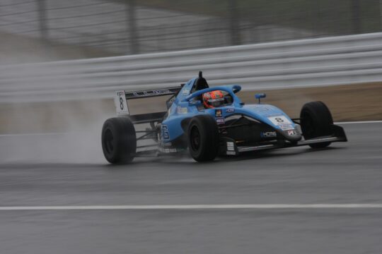 ファイナルレース4位は佐々木藍咲（LHG KDDP KC-MG01）