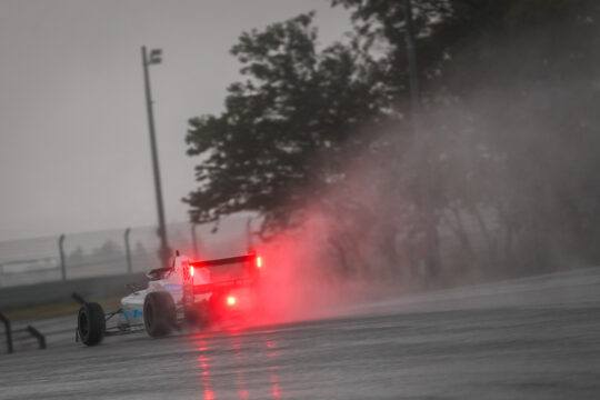 ファイナルレース優勝は下野璃央（Dr.Dry with Team IMPUL KC-MG01）