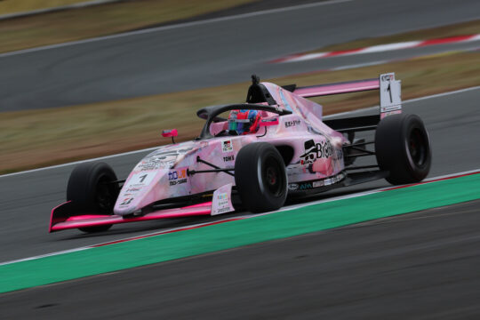 予選2位は斎藤愛未（BigBoss W TOM’S KYOJO with AIWIN KC-MG01）