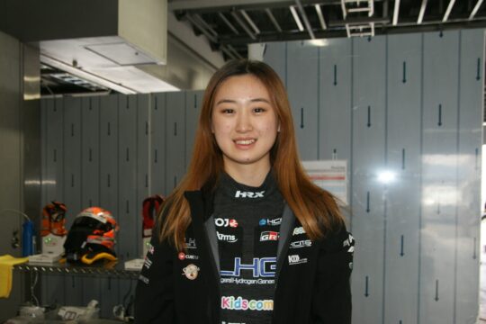 予選4位の佐々木藍咲（Kids com Team KCMG）