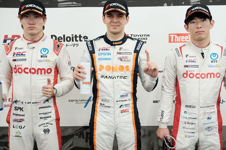 決勝フォトセッション: トップ3のドライバーたち