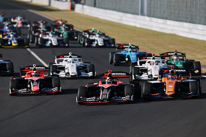 決勝がスタートした