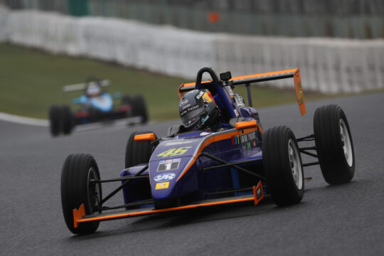 決勝9位、マスタークラス2位は本間隆史（MATレーシングPJ 10V）