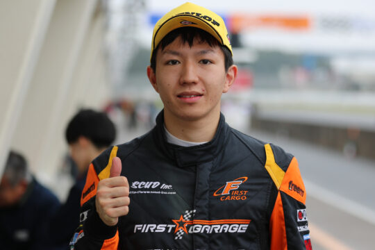 決勝2位の津田充輝(ファーストガレージ制動屋S2)