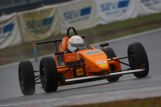 ルーキーのジュン（アラロッサ・コヤマG 10V ED）