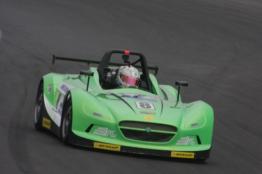 ポールポジションは川福健太（東京IRCvovoニルズVITA）