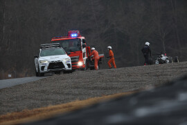 日本一決定戦ファイナル、コースアウト車両のためセーフティーカーが導入される