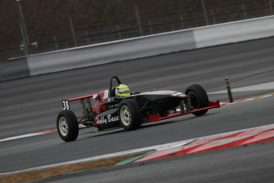 日本一決定戦A組ポールポジションは伊藤駿（Hobbybase&zapED）