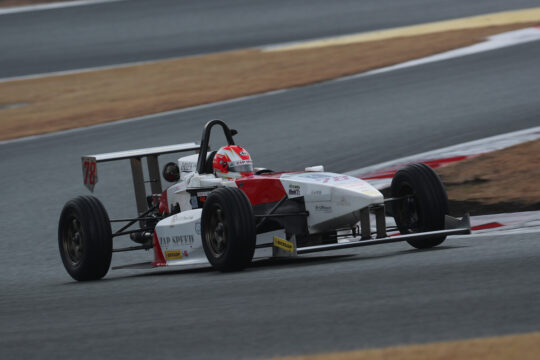 日本一決定戦A組予選4位は小田部憲幸（(株)フォースリングZAP ED）