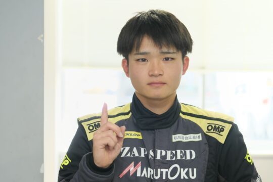 日本一決定戦B組ポールポジションの松原将也（ZAP MARUTOKU 10V ED）