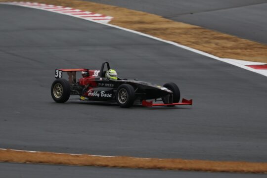 日本一決定戦A組セミファイナル3位は伊藤駿（Hobbybase&zapED）