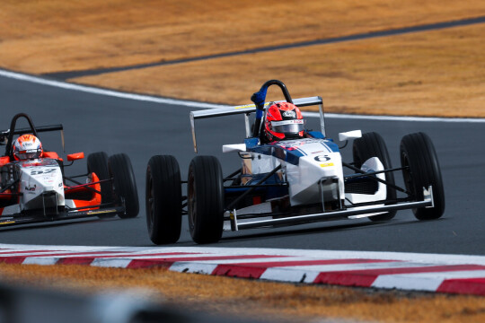 日本一決定戦B組セミファイナル3位は吉田馨（TAKE FIRST KKS-2）