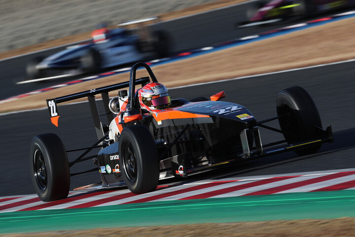 予選2位は酒井翔太（ファーストガレージKK-S2）